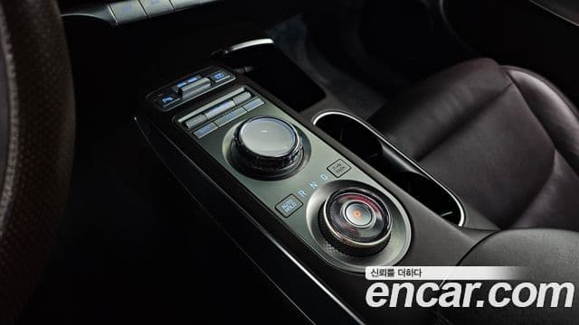 Genesis GV70 2021 — Şəkil 9/20