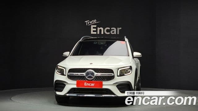 Mercedes-Benz GLB-Class 2020 — Photo 11/20