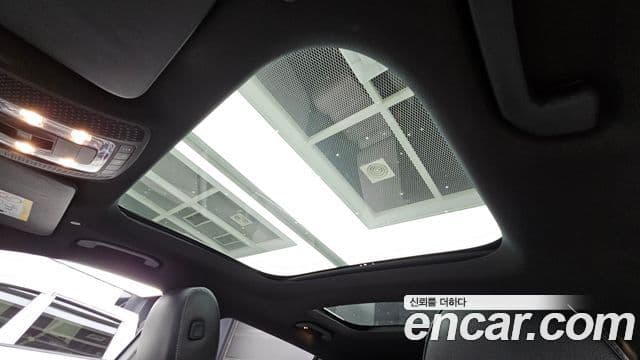 Mercedes-Benz GLB-Class 2020 — Photo 19/20