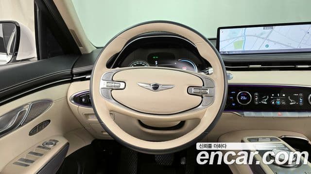 Genesis GV70 2022 — ფოტო 13/20