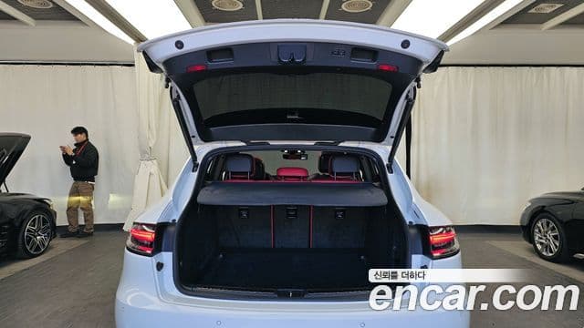 Porsche Macan 2021 — Şəkil 4/20