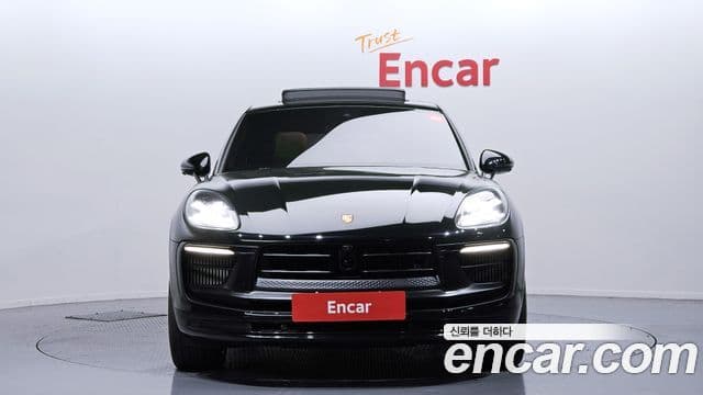 Porsche Macan 2022 — Şəkil 3/20