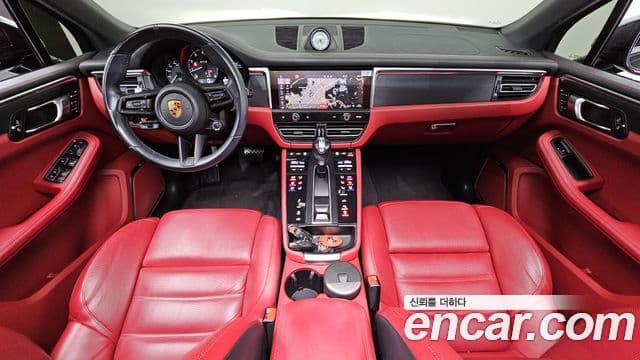 Porsche Macan 2022 — Şəkil 7/20