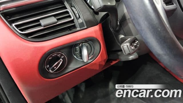 Porsche Macan 2022 — Şəkil 12/20