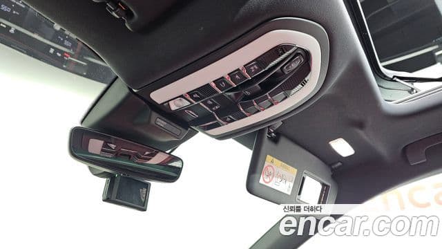 Porsche Macan 2022 — Şəkil 14/20
