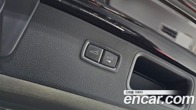 Porsche Macan 2022 — Şəkil 19/20
