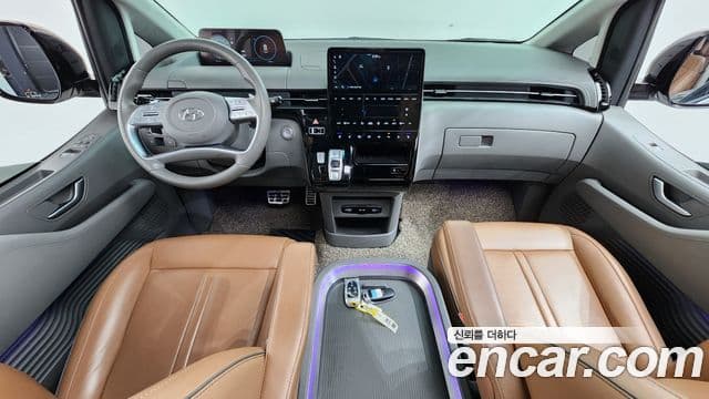 Hyundai Staria 2022 — ფოტო 7/20