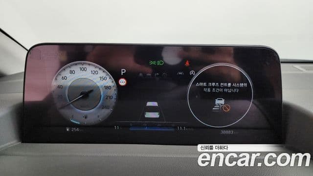 Hyundai Staria 2022 — ფოტო 8/20