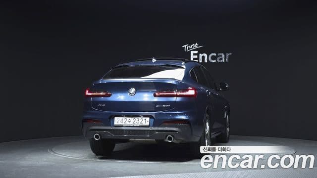BMW X4 2020 — ფოტო 4/20