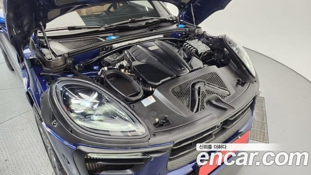 Porsche Macan 2022 — Şəkil 12/20