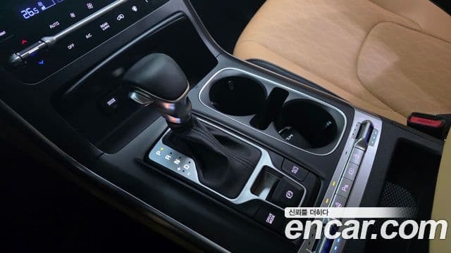 Kia Carnival 2022 — Şəkil 9/20