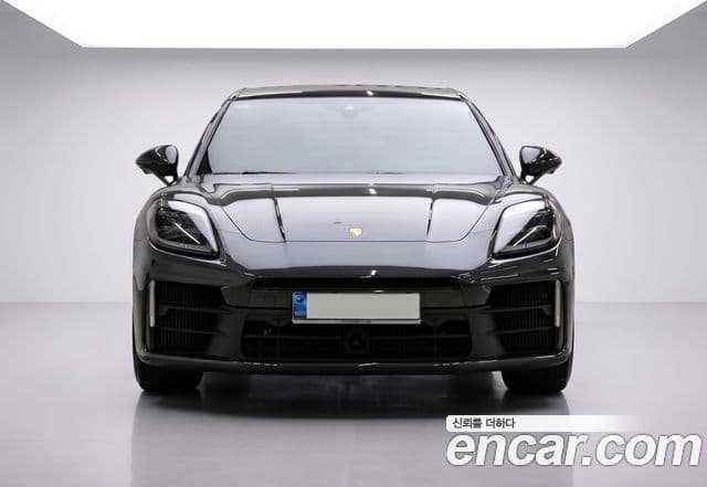 Porsche Panamera 2024 — ფოტო 4/20