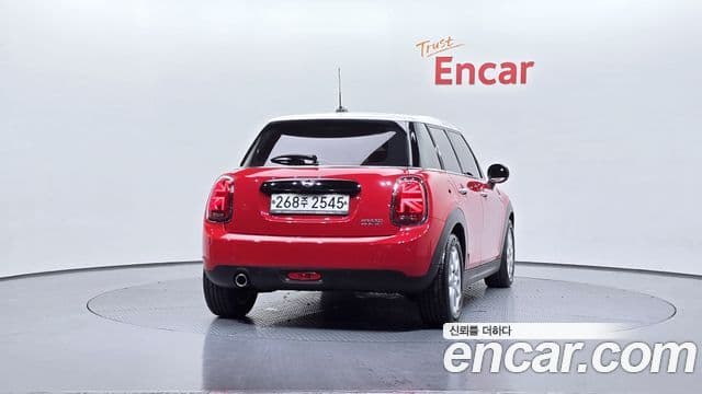 Mini Cooper 2020 — ფოტო 4/20