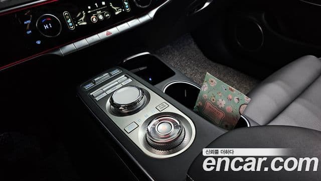 Genesis GV70 2022 — ფოტო 9/20