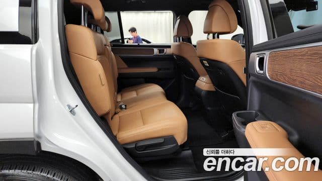Hyundai Santa Fe 2023 — Şəkil 11/20