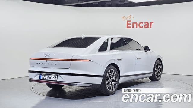 Hyundai Grandeur 2023 — фото 2 из 20