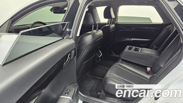 Hyundai Grandeur 2023 — фото 11 из 20