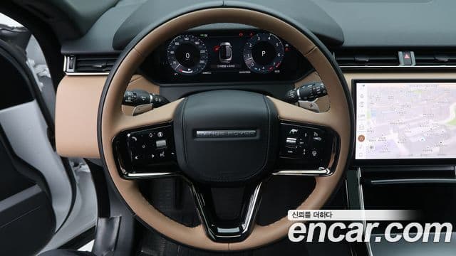 Land Rover Range Rover Velar 2024 — Photo 8/20