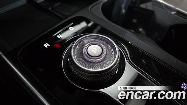 Kia Carnival 2025 — ფოტო 9/20