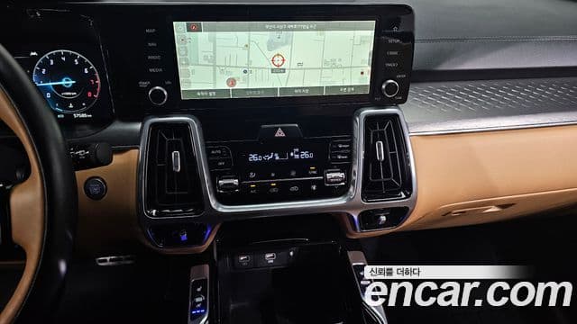 Kia Sorento 2023 — ფოტო 14/20