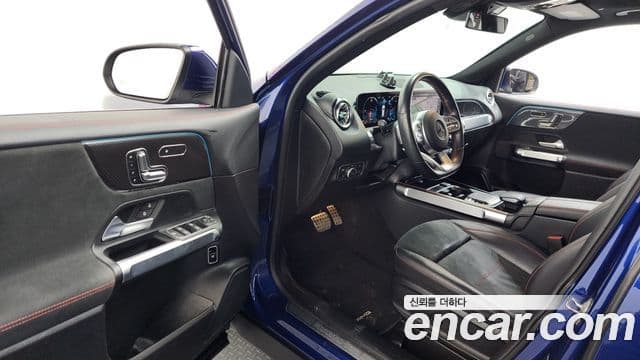 Mercedes-Benz GLB-Class 2020 — Şəkil 10/20
