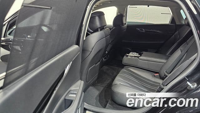 Genesis Electrified G80 2021 — Şəkil 11/20