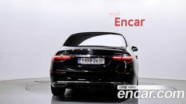 Mercedes-Benz S-Class 2022 — Photo 13/20