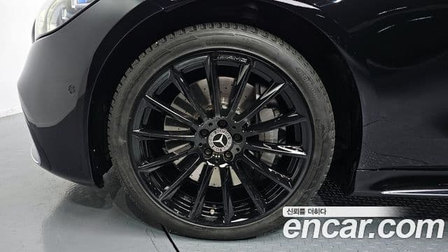 Mercedes-Benz S-Class 2022 — Photo 9/20