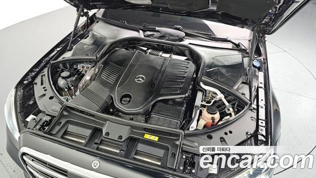 Mercedes-Benz S-Class 2022 — Photo 7/20