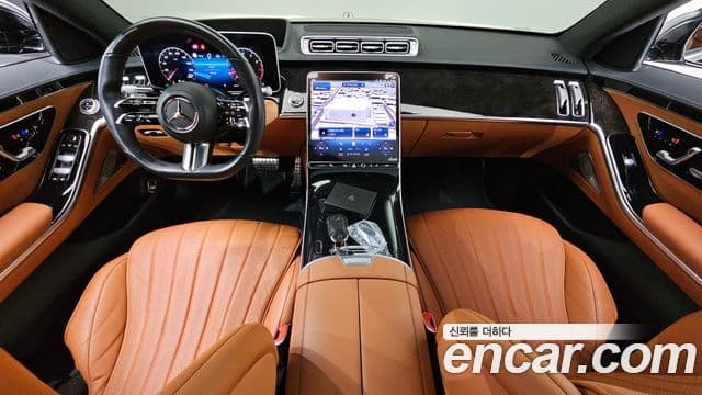 Mercedes-Benz S-Class 2022 — Photo 8/20