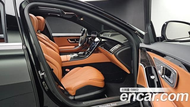 Mercedes-Benz S-Class 2022 — Photo 2/20