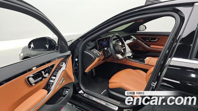 Mercedes-Benz S-Class 2022 — Photo 16/20