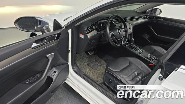 Volkswagen Arteon 2019 — ფოტო 11/20