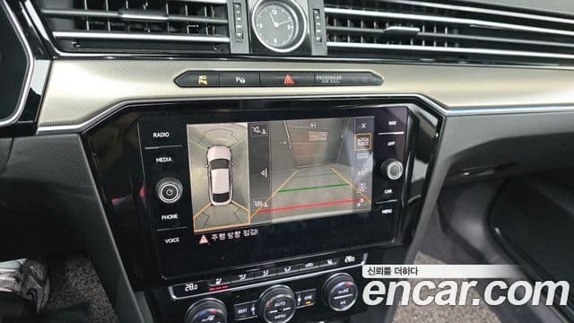 Volkswagen Arteon 2019 — ფოტო 16/20