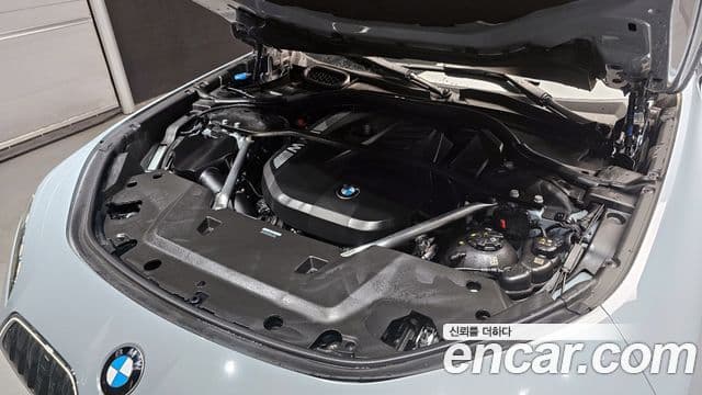 BMW 7 Series 2023 — ფოტო 6/20