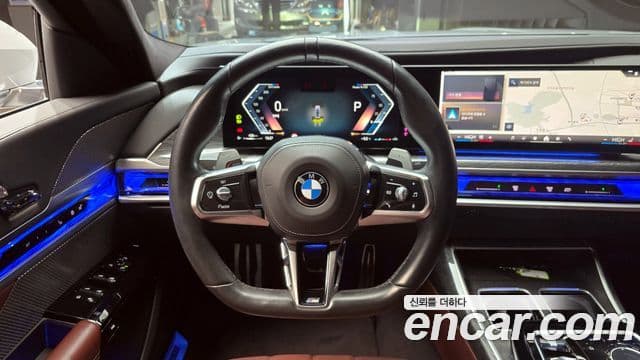 BMW 7 Series 2023 — ფოტო 14/20
