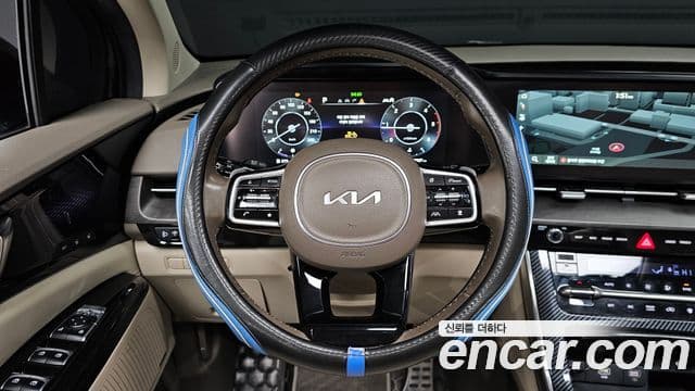 Kia Carnival 2023 — Şəkil 13/20