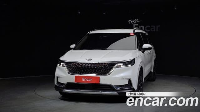 Kia Carnival 2020 — ფოტო 3/20