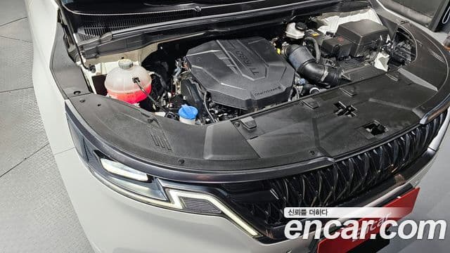Kia Carnival 2020 — ფოტო 6/20