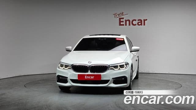 BMW 5 Series 2018 — ფოტო 3/20