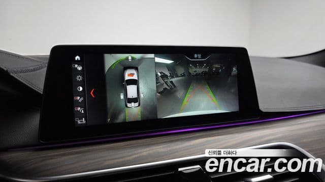 BMW 5 Series 2018 — Şəkil 15/20