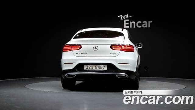 Mercedes-Benz GLC-Class 2018 — Şəkil 4/20