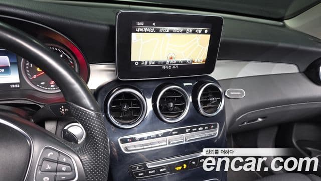 Mercedes-Benz GLC-Class 2018 — Şəkil 14/20