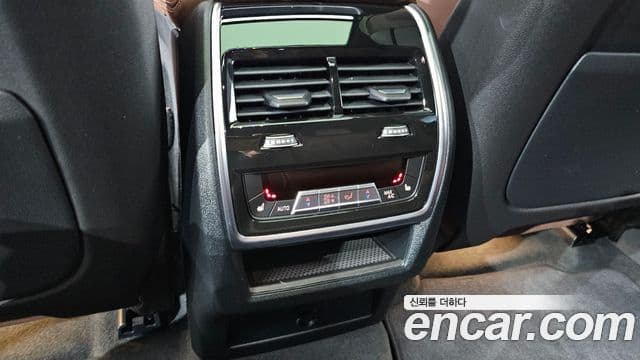 BMW X6 2023 — ფოტო 18/20