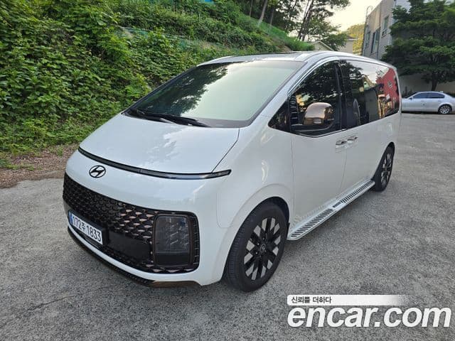 Hyundai Staria 2025 — Şəkil 9/20
