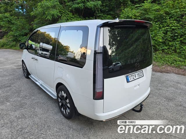 Hyundai Staria 2025 — Şəkil 17/20