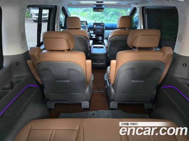 Hyundai Staria 2025 — Şəkil 18/20