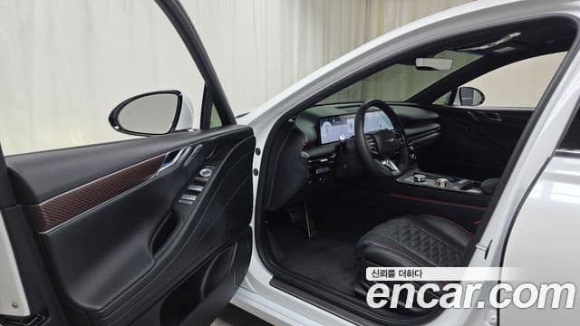 Genesis Electrified G80 2025 — ფოტო 10/20