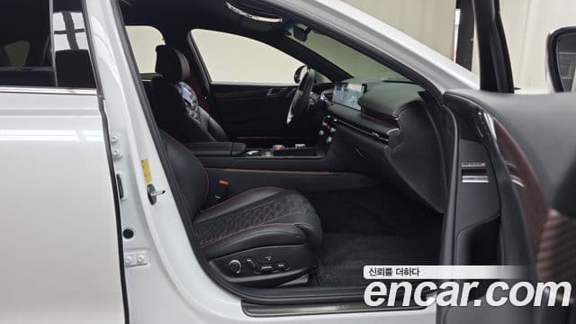 Genesis Electrified G80 2025 — ფოტო 11/20