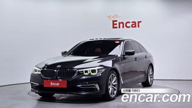 BMW 5 Series 2019 — ფოტო 1/20